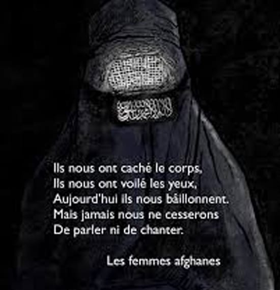 J&rsquo;en reviens pas – Bouches cousues !